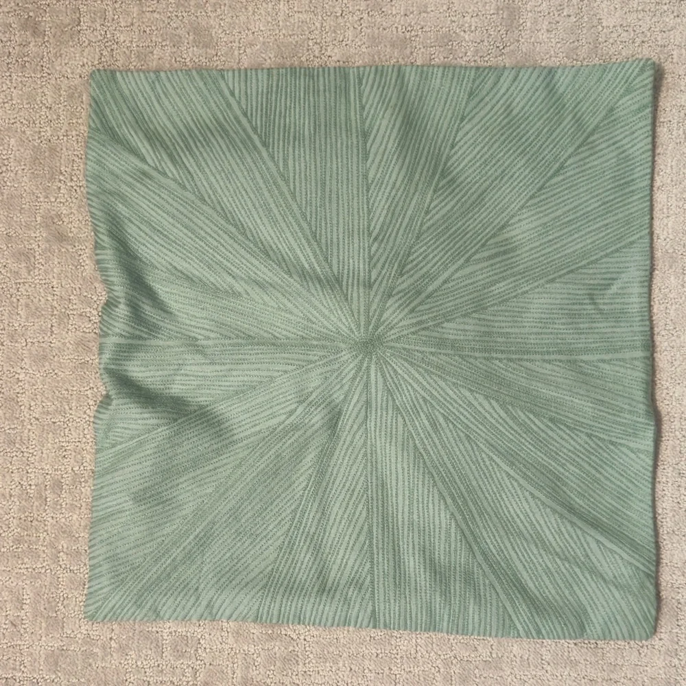 Blue/Green Knitted Starburst Pillow Cover